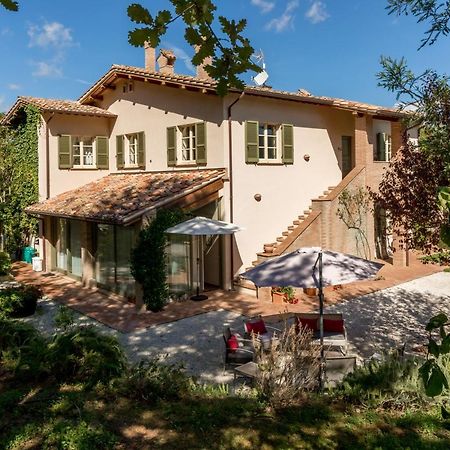 غوبيو Altra Meta B&B المظهر الخارجي الصورة